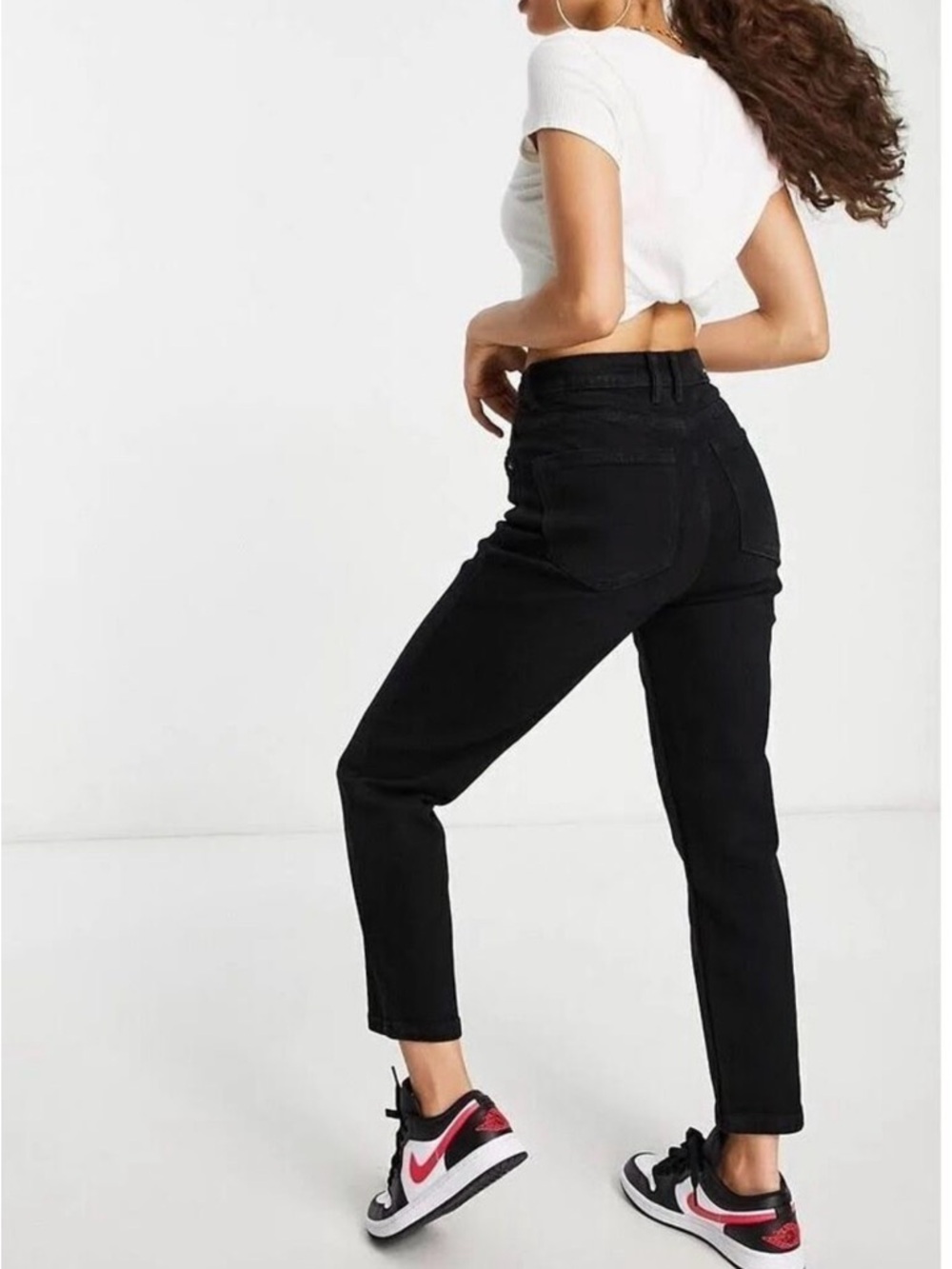 Stradivarius High-Waist Black Mom-Slim Fit 1465 Women's Jeans petite